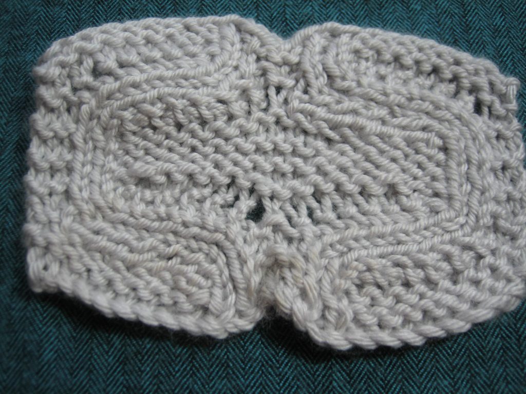 Garter Stich short row slide front view