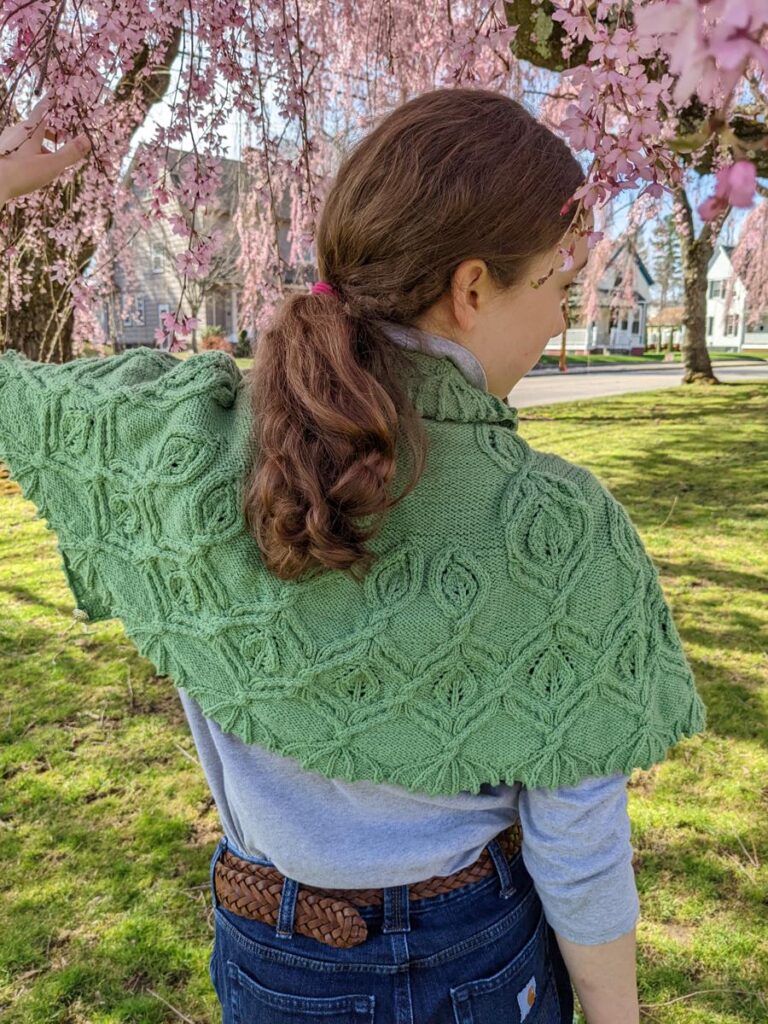 The back view of the Silvia of ELF cape